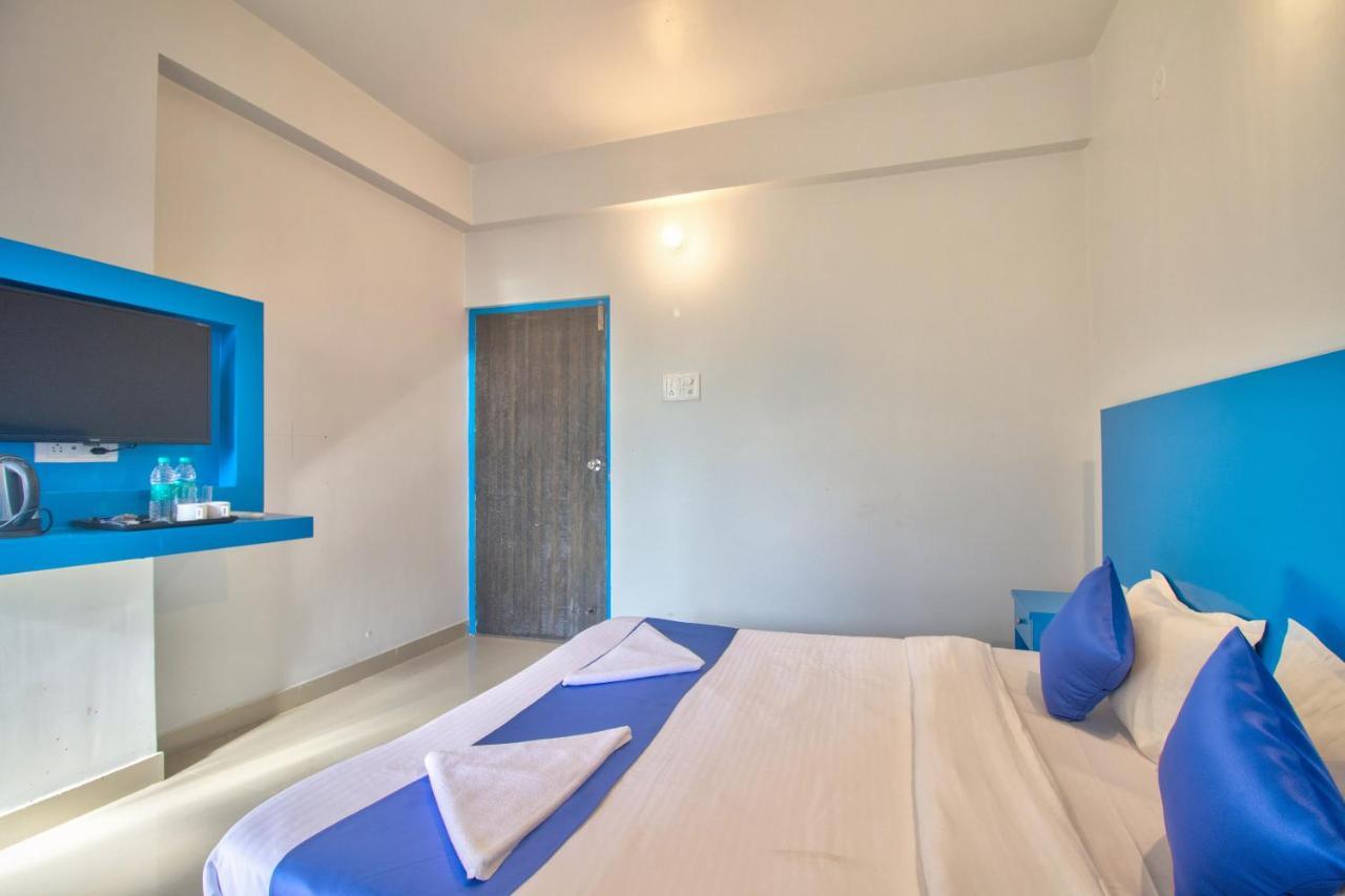 Mandrem Retreat Beach Resort Олд-Гоа Екстер'єр фото