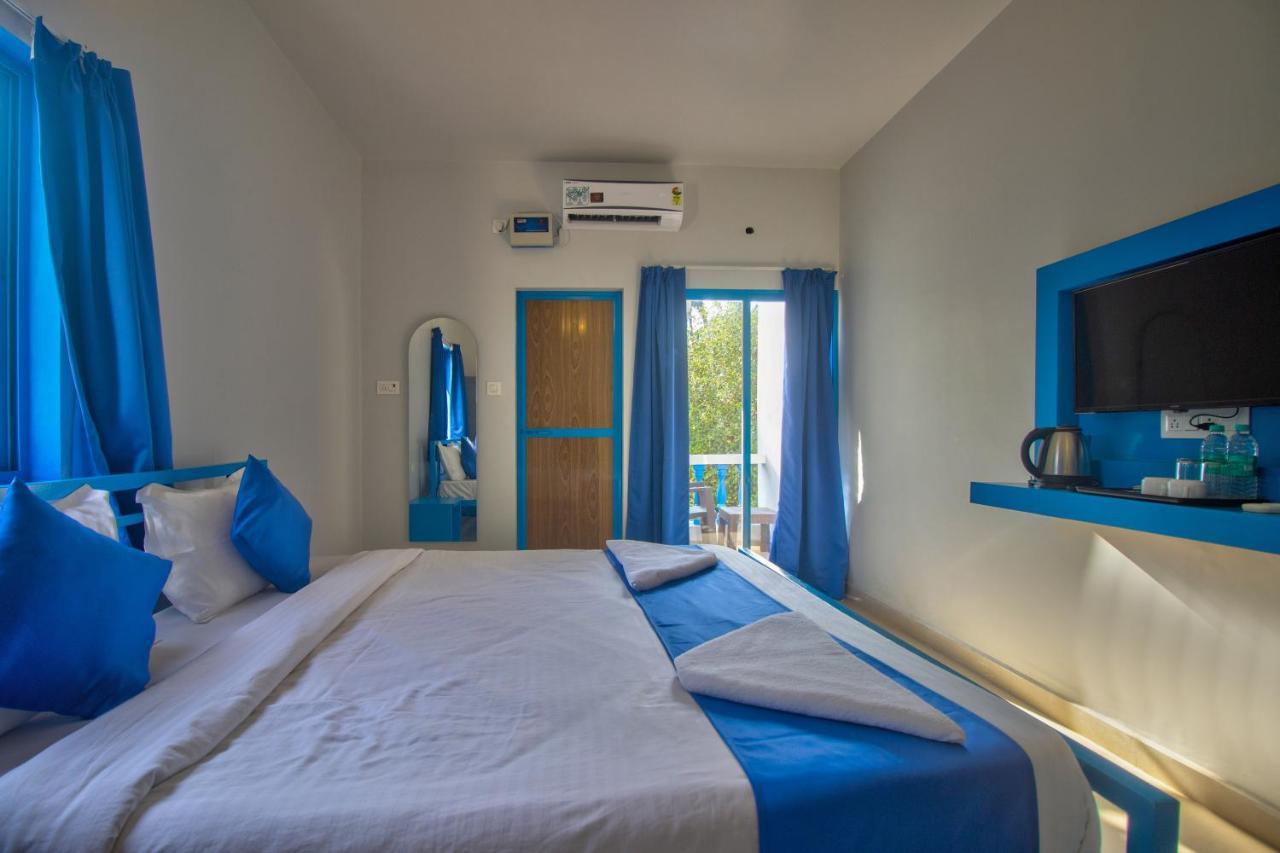 Mandrem Retreat Beach Resort Олд-Гоа Екстер'єр фото
